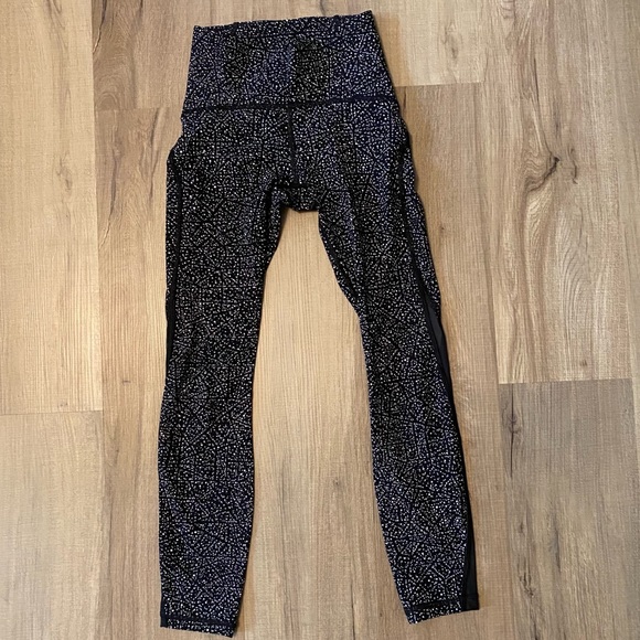lululemon athletica Pants - Lululemon Black and White Speckled 25 in. Leggings